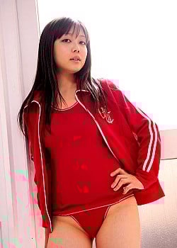 Natsumi Minagawa image 2 of 2