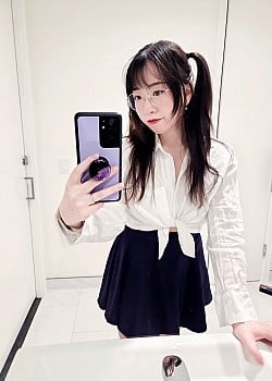Natsumiii image 2 of 2