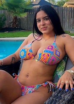 Navi Perez image 1 of 3