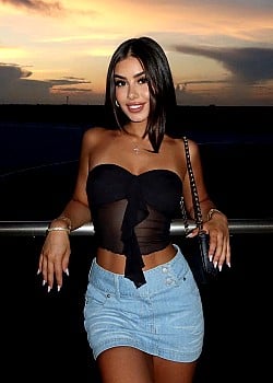Naya Ibrahim image 1 of 4