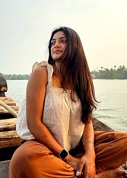 Nayana Prasad image 3 of 3