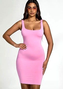 Nayeli Cerna image 4 of 4