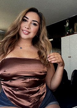 Nayely Palomares image 1 of 1
