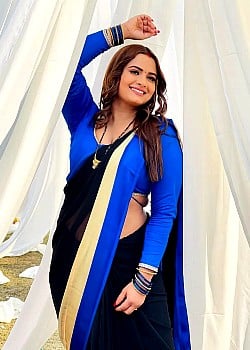 Neelam Giri image 1 of 4