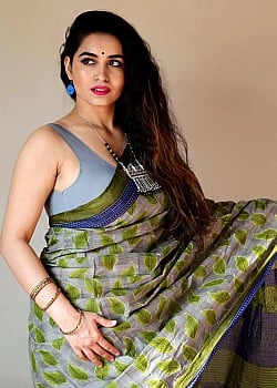 Neeru Starlet image 2 of 4