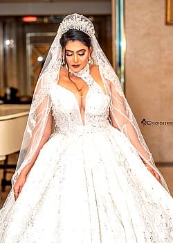 Neha Saxena image 1 of 4