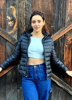 Neha Sharma image 3 of 4
