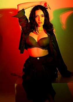Neha Shetty image 3 of 4