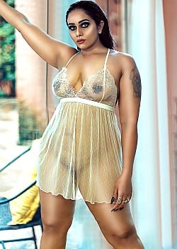 Neha Vyas image 2 of 4