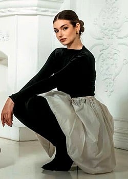 Nelly Rehorova image 2 of 2