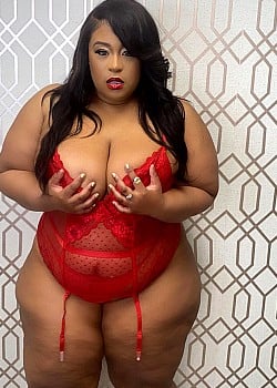 Nesha The Model image 2 of 4