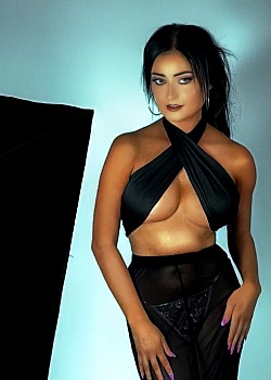 Nessaa Mulders image 2 of 4