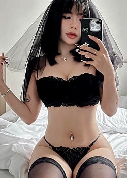 Nhung do Minh Mua image 2 of 3