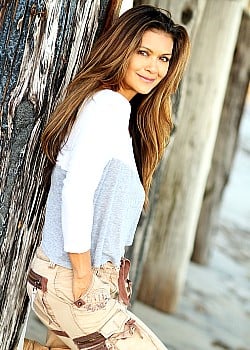 Nia Peeples image 4 of 4