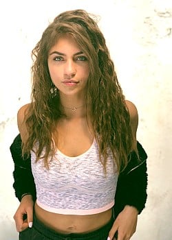 Niav Campbell image 2 of 4