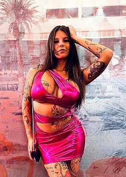 Nicki Rampage image 2 of 2