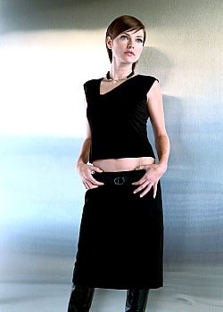 Nicole De Boer image 2 of 2