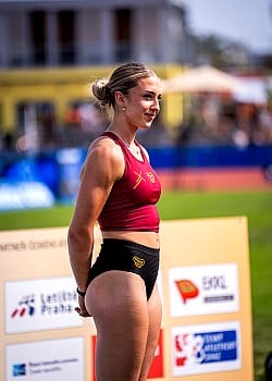 Nicole Krutilova