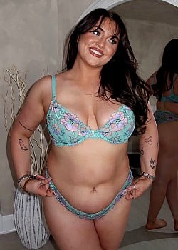 Nicole Polland image 1 of 4