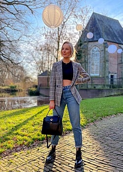 Nienke Helthuis image 4 of 4