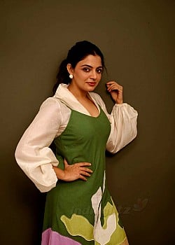 Nikhila Vimal image 1 of 3