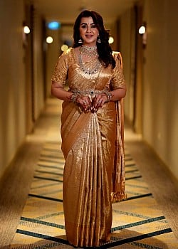 Nikki Galrani image 1 of 4