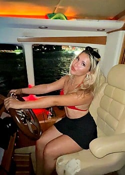 Nikki Pindor image 3 of 4