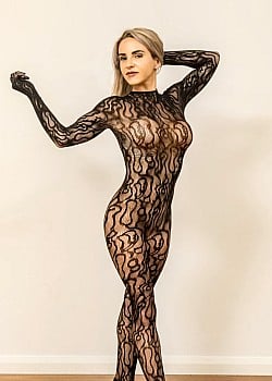 Nikki Schofield image 4 of 4