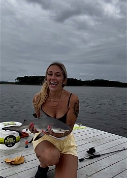 Nikki Tightlines