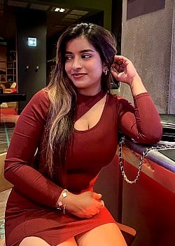 Nilakshi Attanayake image 1 of 3