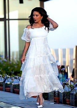 Nina Ansary image 2 of 2