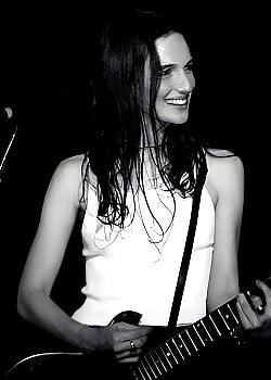 Nina Gordon image 1 of 4