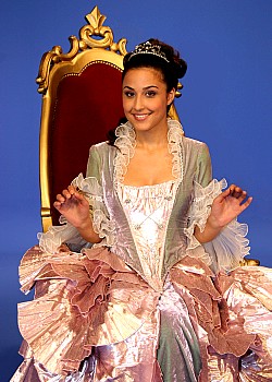 Nina Moghaddam image 4 of 4