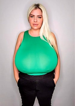 Nina Phoenix image 2 of 4
