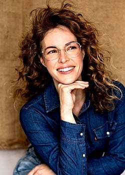 Nina Schmieder image 2 of 4