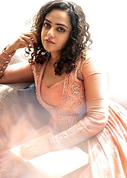 Nithya  Menen image 2 of 3