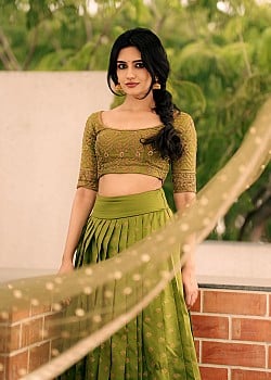Nivaashiyni Krishnan image 2 of 3