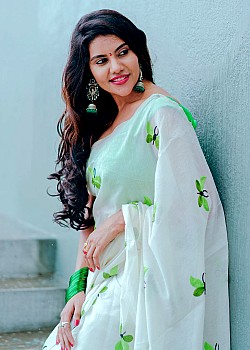 Nivisha K image 4 of 4