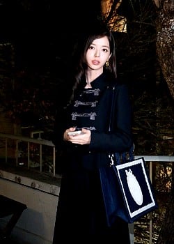 No Jeong-ee image 2 of 4