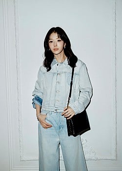 No Jeong-ee image 4 of 4