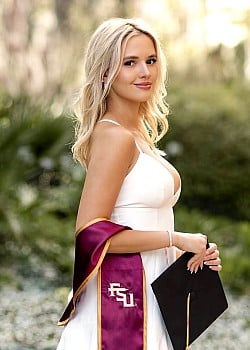 Noelle Corless image 4 of 4
