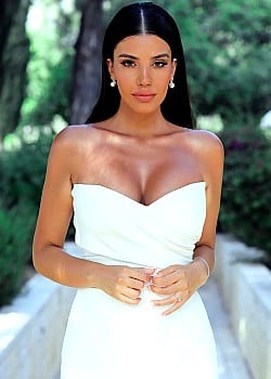 Nohar Batit image 1 of 2