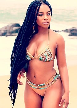 Nomzamo Mbatha image 1 of 2