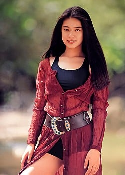 Noriko Kato image 2 of 3