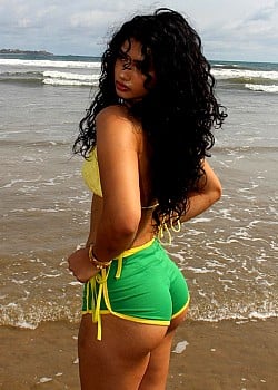 Nuha Mach image 1 of 4