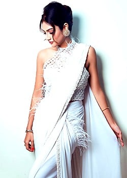 Nusrat Jahan image 4 of 4