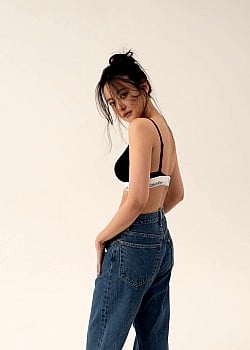 Oh Yeon-seo image 3 of 3