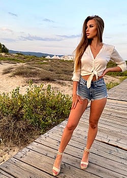 Oliwia Okos image 4 of 4