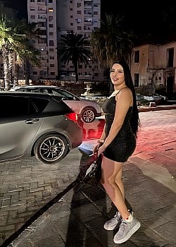 Ozge Nur Cicek image 3 of 3