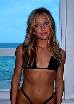 Paige Morris image 3 of 3